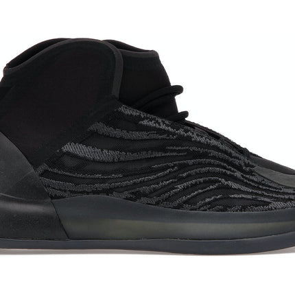 adidas yeezy qntm onyx