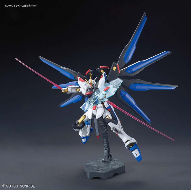 BANDAI 51947 - HG Gundam Strike Freedom Revive