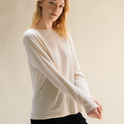 Cashmere Mix Crewneck with Curl Detail(3D - Knit)