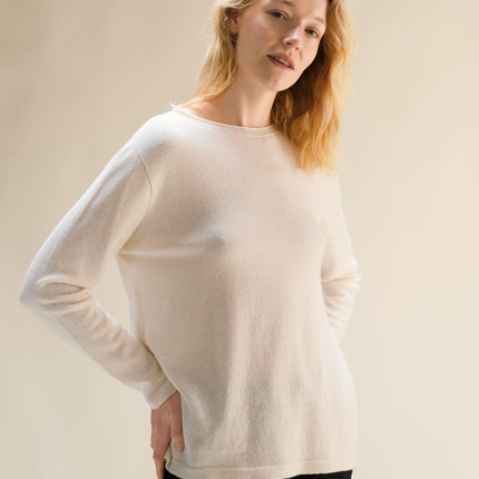 Cashmere Mix Crewneck with Curl Detail(3D - Knit)