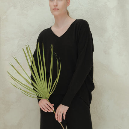 Cashmere Mix Maxi V - Neck Sweater