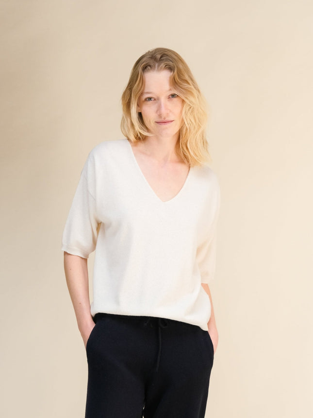 Cashmere Mix V - Neck T-Shirt (3D - Knit)