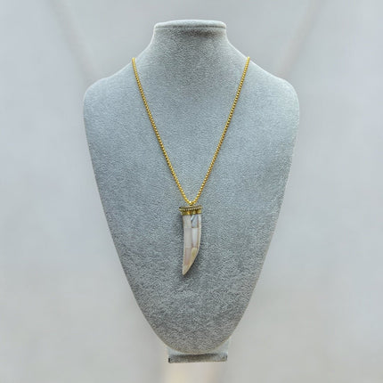 Ciondolo in madreperla e corno – Finitura argento o oro