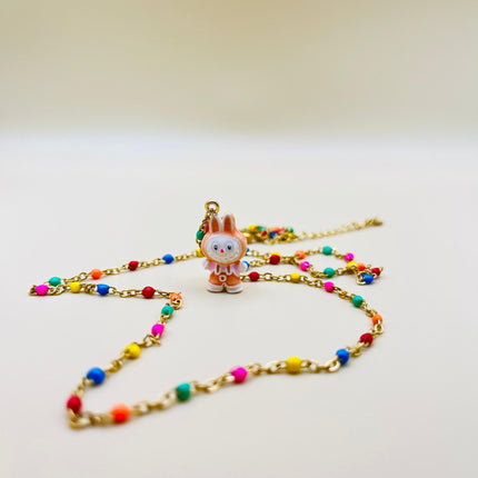 Collana Labubu Kawaii – Catena con perline placcata oro con ciondolo smaltato a forma di cartone animato
