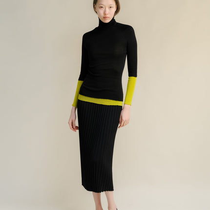 Extra Fine Merino Wool 3/4 Sleeve Ribbed Turtleneck (3D - Knit)