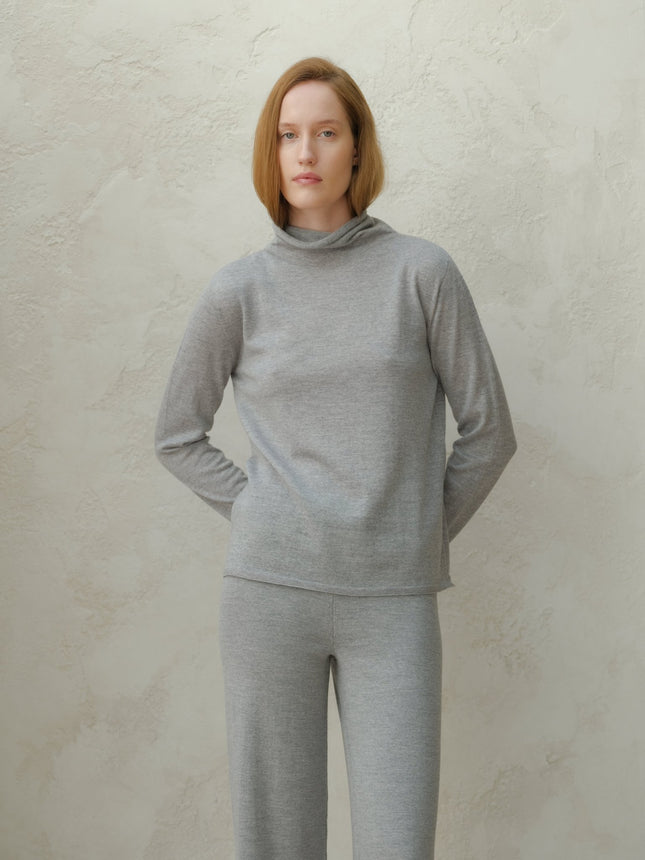 Extra Fine Merino Wool Relaxed Turtleneck (3D - Knit)