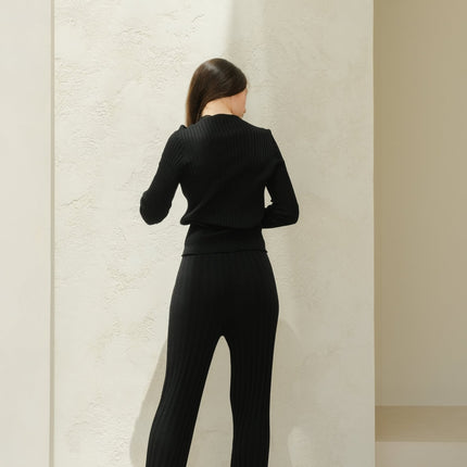 Extra Fine Merino Wool Ribbed Crew Neck (3D - Knit)