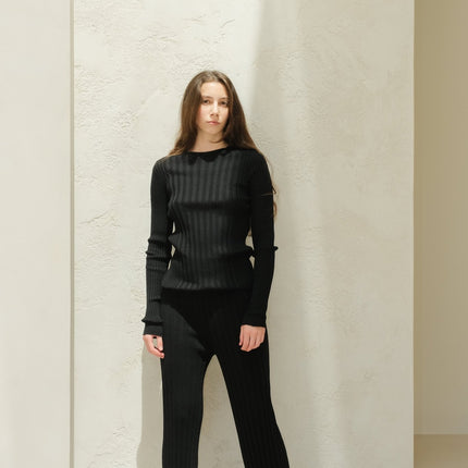 Extra Fine Merino Wool Ribbed Crew Neck (3D - Knit)