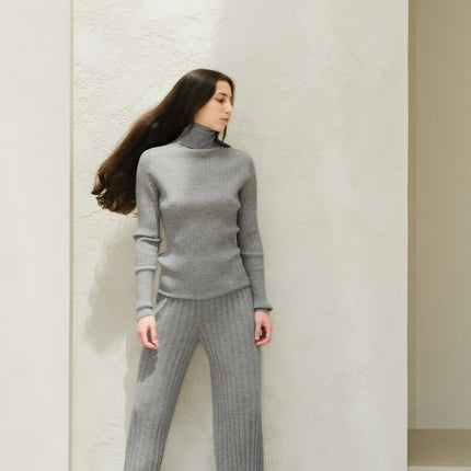 Extra Fine Merino Wool Ribbed Turtle Neck (3D - Knit)