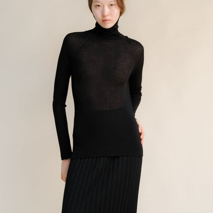 Extra Fine Merino Wool Ribbed Turtleneck (3D - Knit)
