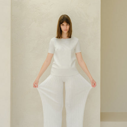 Fine Cotton Plissé Pants (3D - Knit)
