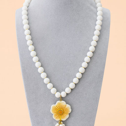 Floral Bloom – Collana artigianale con pendente a forma di fiore