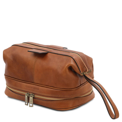 Jacob - Leather toiletry bag | TL142204