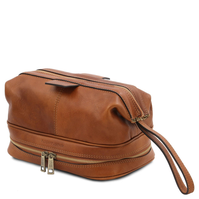 Jacob - Leather toiletry bag | TL142204