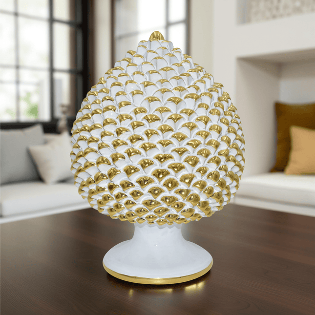 Pigna artigianale di Caltagirone con oro zecchino modellata a mano altezza 30 white Gold