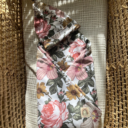 Skin to Skin: Copertina & Capellino