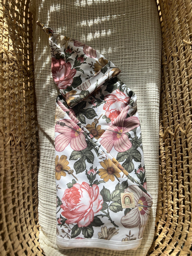 Skin to Skin: Copertina & Capellino