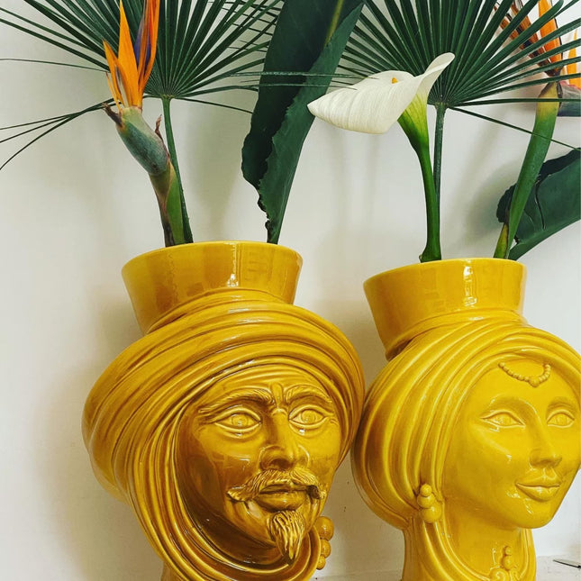 Testa di Moro Donna H 30 Senape - Ceramica Monocromatica Moderna