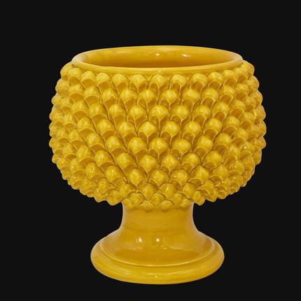 Vaso mezza pigna senape in ceramica di Caltagirone