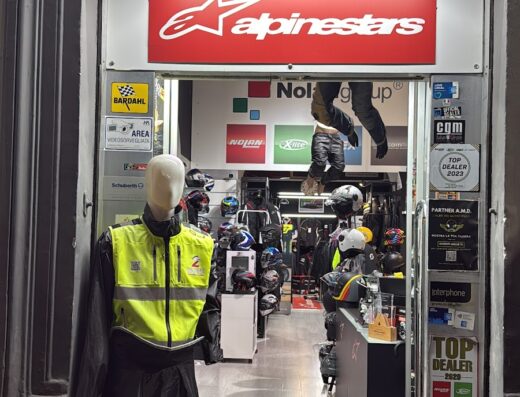 Due Ruote Srl Accessori e Abbigliamento