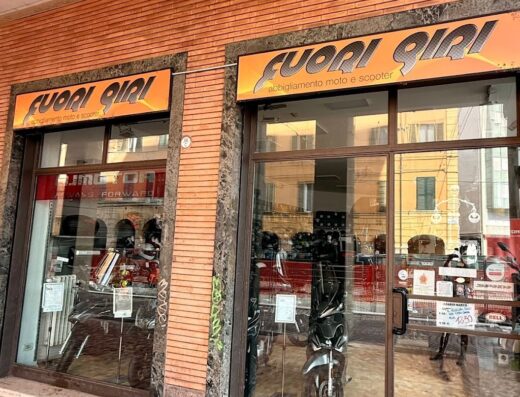 Fuorigiri Bologna Accessori moto e Scooter Concessionario Ufficiale QJ Motor