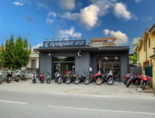 Garage 22