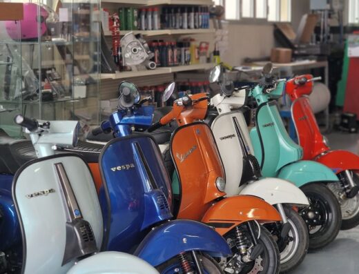 Marco Rover – Officina per vespa