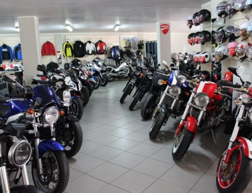 Motonova – moto nuove ed usate – abbigliamento, accessori e ricambi moto – Villa Castelli