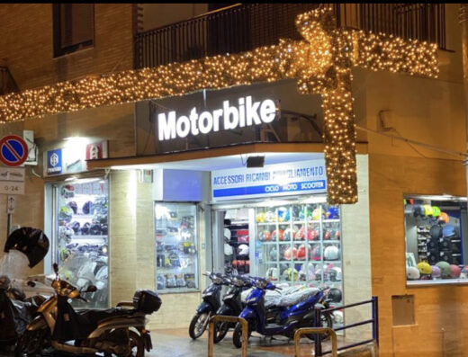 Motorbike – Vendita Caschi, Ricambi e Scooter Napoli