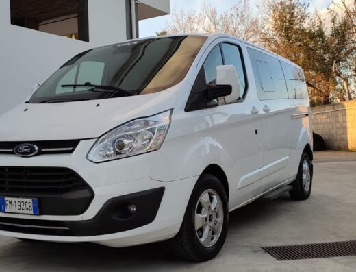 Quarta Viaggi – Noleggio 9 posti e Bus