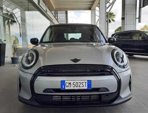 A.D.PUGLIESE S.p.A. CONCESSIONARIA BMW & MINI PARTNER