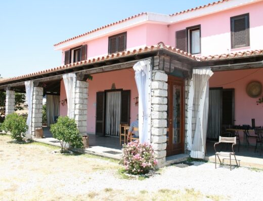 Agriturismo/ Agricampeggio/ Sosta Camper/ Ertila