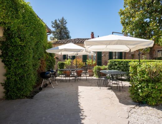 Agriturismo Bio Fattoria Bacio – Villa nel Chianti con Piscina