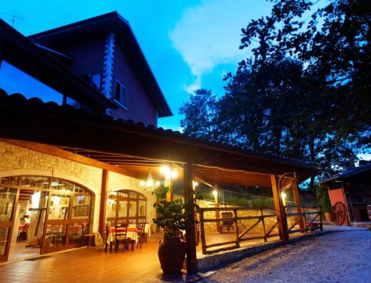 Agriturismo Tenuta Colle San Pietro – Ristorante tipico con alloggi e fattoria didattica