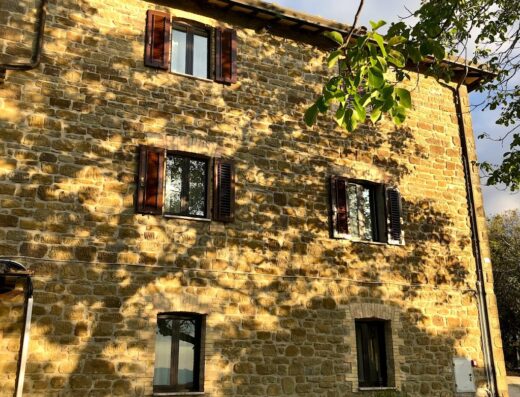Agriturismo Tra le Colline: camere – bar – piscina