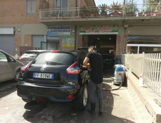 Autolavaggio A Mano Accurato Italegypt