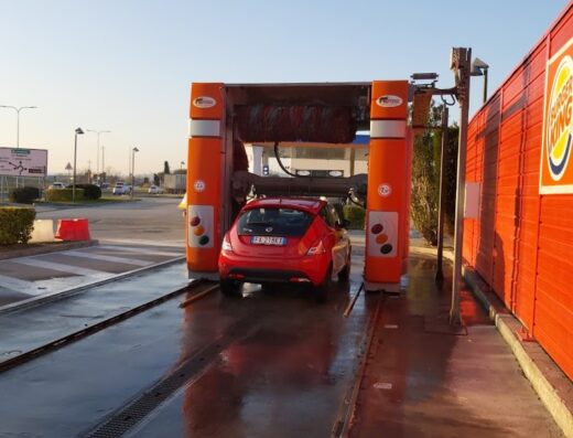 Autolavaggio distributore IP