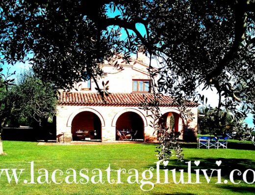 Bed And Breakfast Marche la Casa tra Gli Ulivi