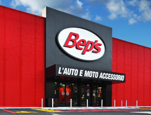 Beps Bergamo store front, featuring motorcycle and auto accessories, a marketplace for riders and vehicle enthusiasts.