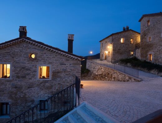 Borgotufi Albergo Diffuso