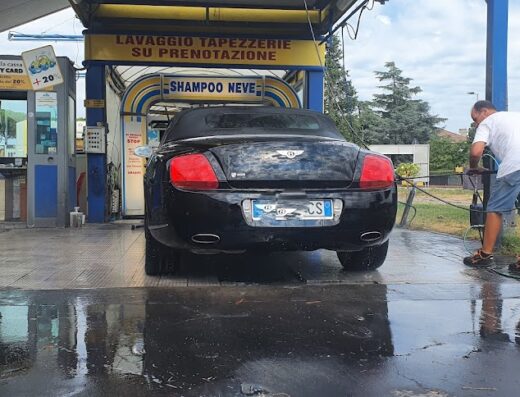 Car wash center
