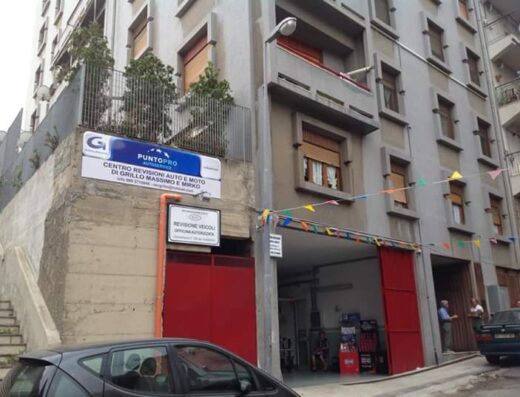 Foto del Centro Revisioni Grillo Massimo e Mirko, officina autorizzata per revisioni auto e moto, con insegna PuntoPro Autoservice