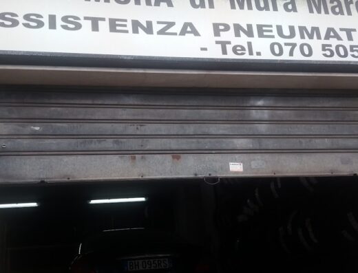 Eredi Mura di Mura Marco & C. sas: Assistenza pneumatici e servizi per motocicli. Officina specializzata in riparazione e vendita pneumatici moto.