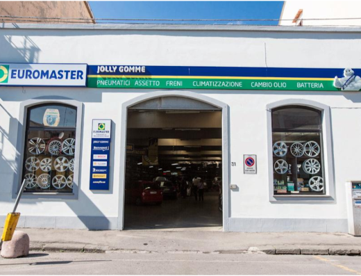 Euromaster Jolly Gomme: officina specializzata in pneumatici, assetto, freni, climatizzazione, cambio olio e batterie per moto e auto. Ampia scelta di accessori e servizi.