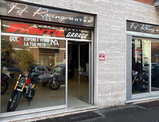 Fd Racing Motors, negozio di moto con esposizione di moto Fantic nuove e usate. Servizi di vendita e assistenza per motociclisti e appassionati di motori.