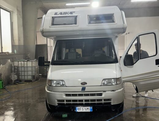 FRATELLI HAMZA AUTOLAVAGGIO A MANO