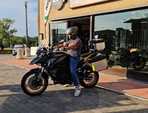 Fuorigiri Accessori moto e Scooter Concessionario Ufficiale QJ Motor Moto Morini Kove