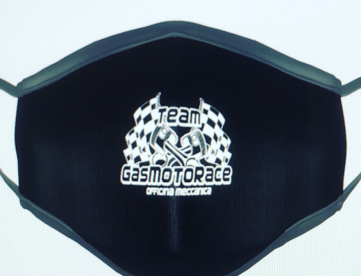 Mascherina nera personalizzata con logo Team Gas Moto Race, ideale per gli appassionati di motociclismo e per proteggersi con stile durante eventi e gare.