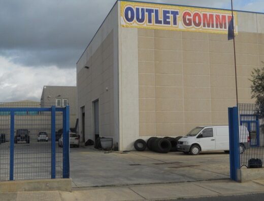 GOMMA AND SERVICE OUTLET GOMME Quartucciu