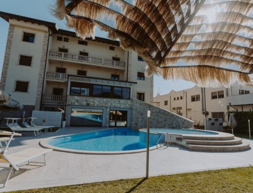 Halanus Hotel & Resort